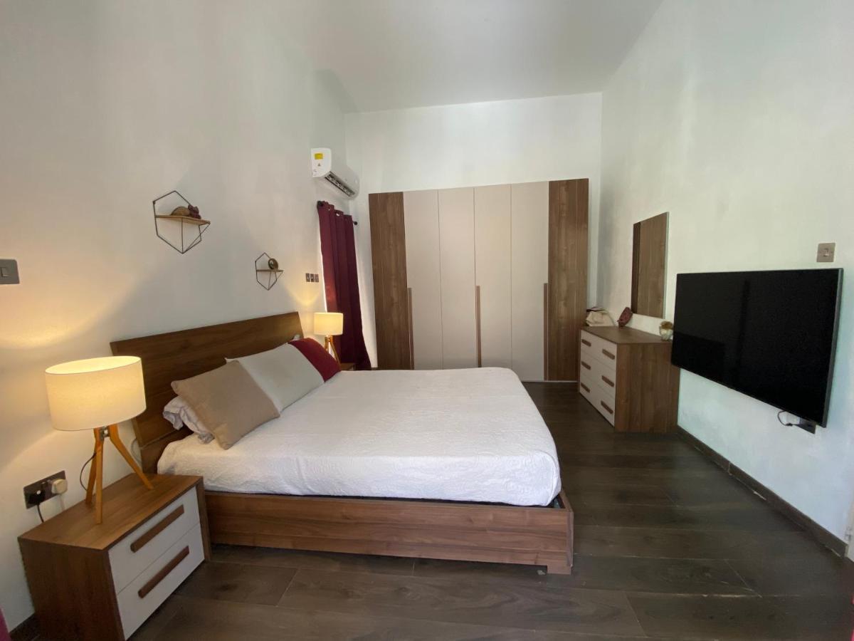 Blue Waters Town House Apartment Tarxien Exterior photo